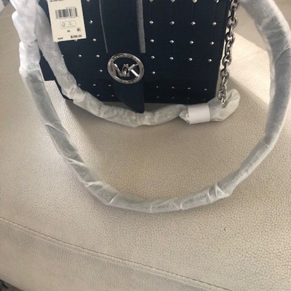 Michael Kors Greenwich - Picture 1 of 5